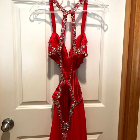 Red Prom Dress - Picture 4 of 8